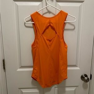 🍋 Orange Lululemon Tank with Peephole Back